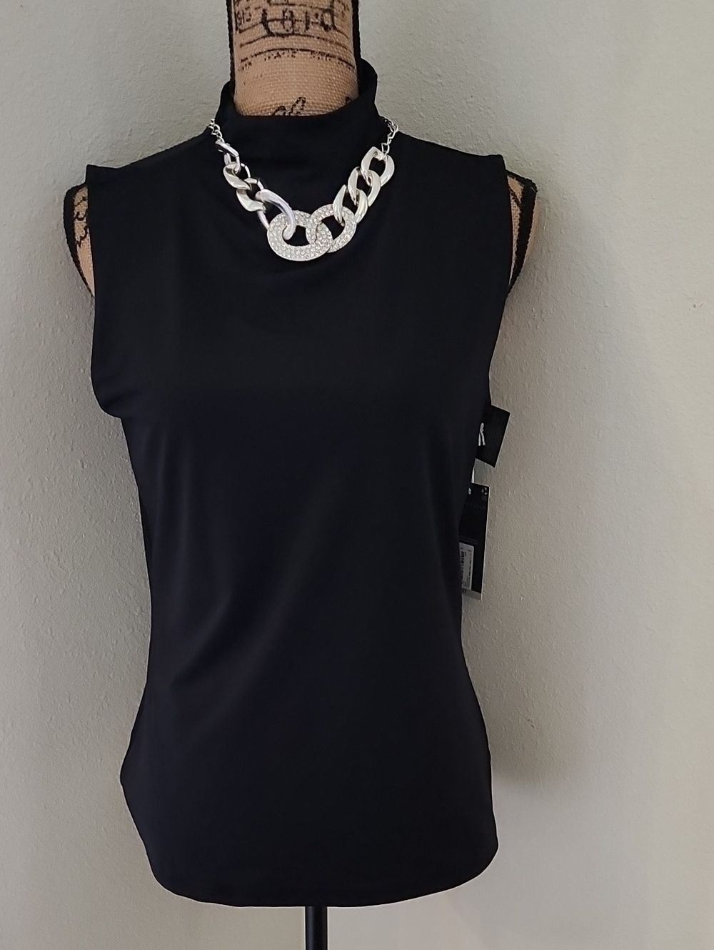 Worthington Black Sleeveless Mock Neck Tank